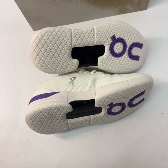 New On Running Women's The Roger pro purple white athletic shoes on cloud - Picture 6 of 6